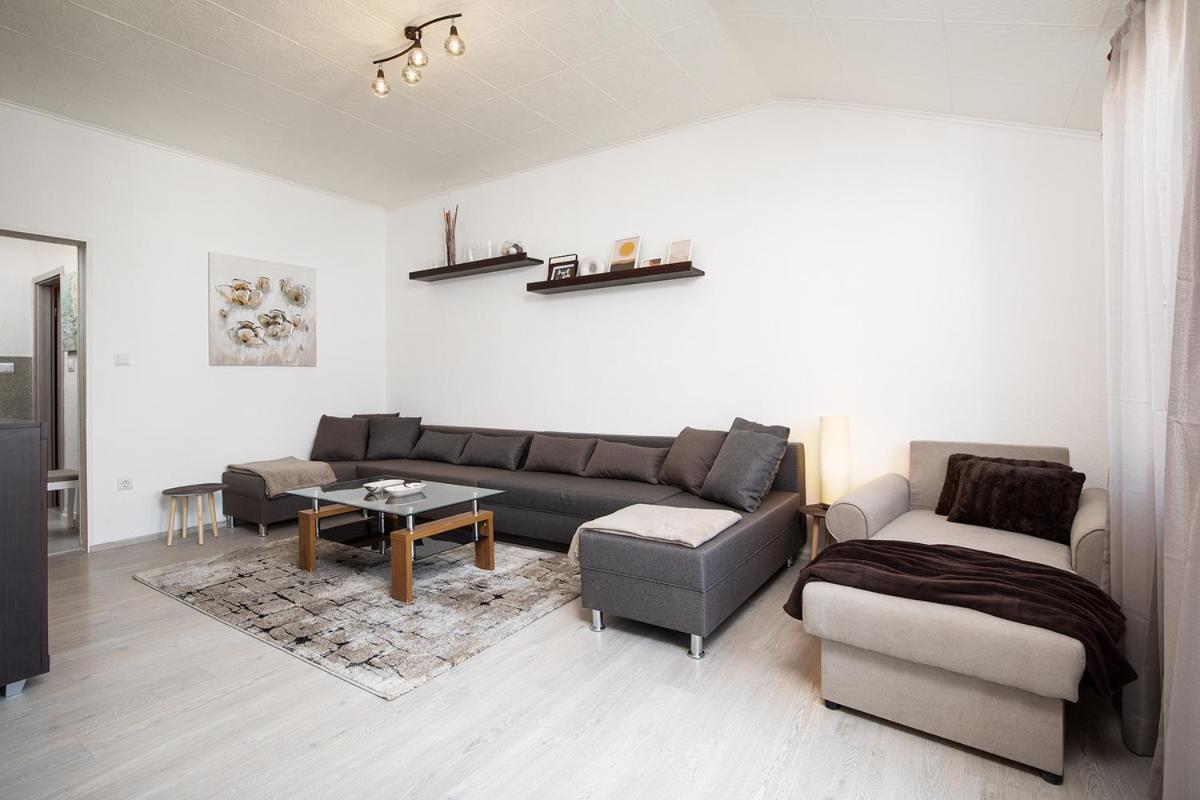Apartman Aston
